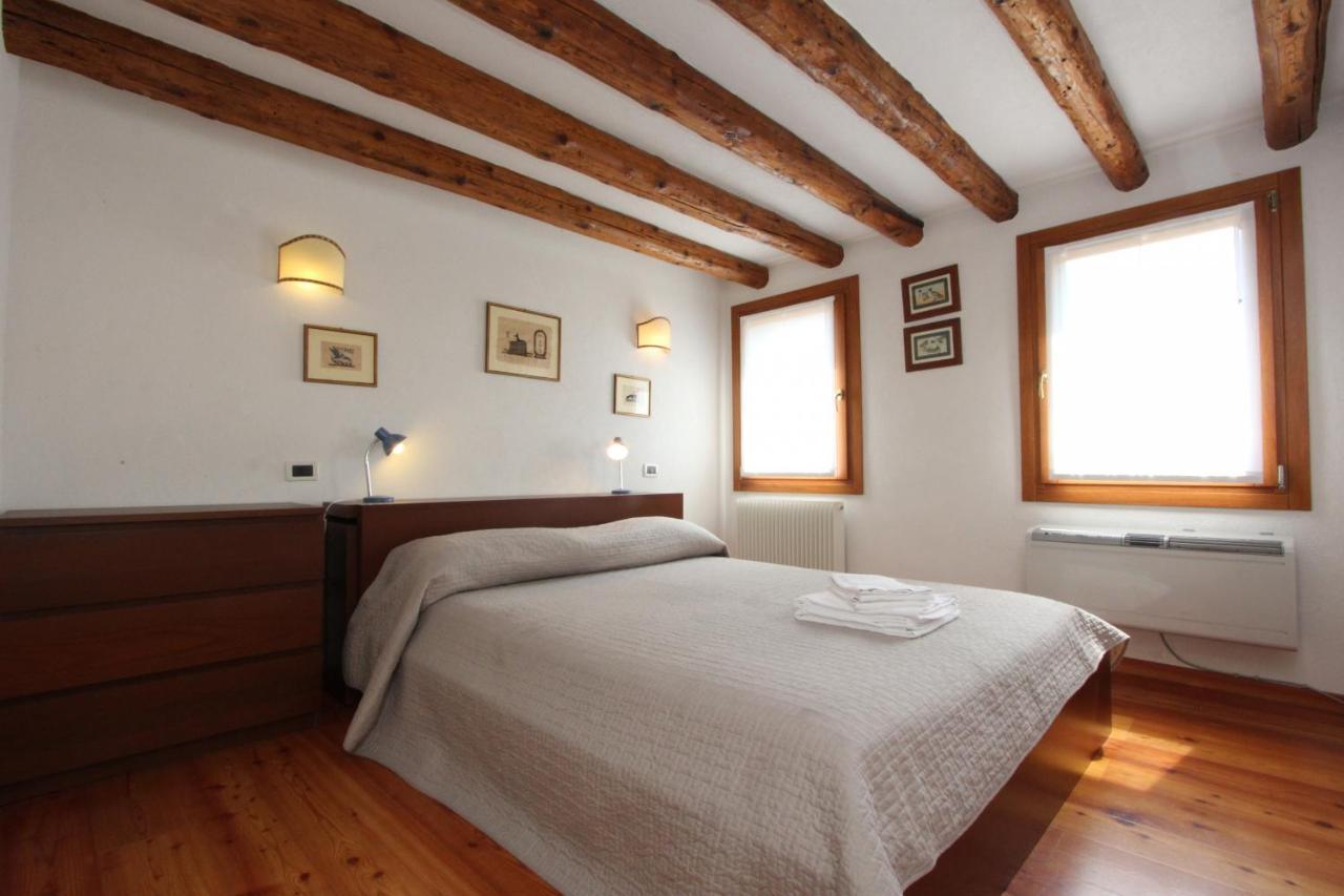 Residence Dei Mori Venesia Bagian luar foto