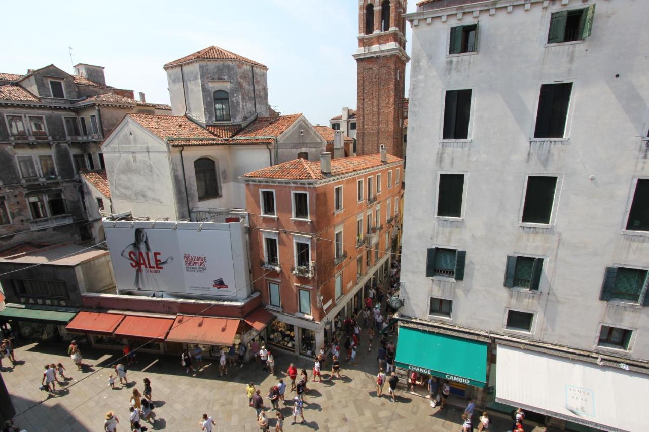 Residence Dei Mori Venesia Bagian luar foto